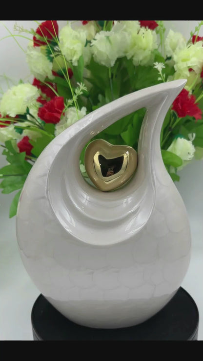White Teardrop Cremation Urn with Gold Heart – Personalized Adult Ashes Urn – Hand-Engraved Memorial Urn – Medium & Large Sizes with Velvet Bag